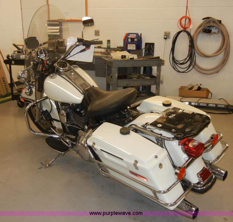 image for item S9389 2001 Harley-Davidson FLHPI Road King Police motorcycle