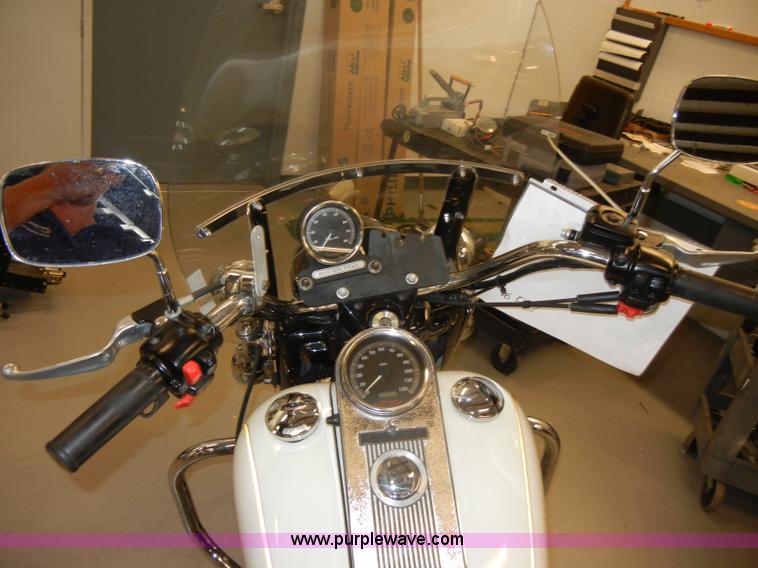 image for item S9389 2001 Harley-Davidson FLHPI Road King Police motorcycle