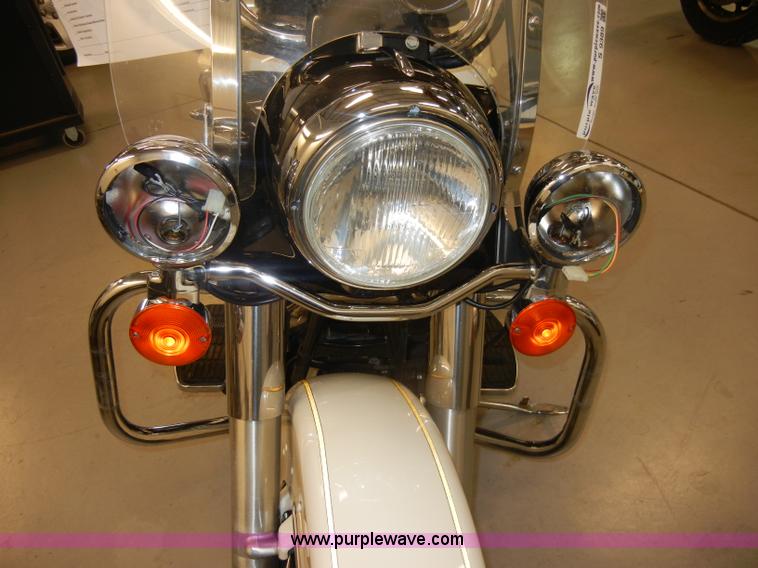 image for item S9389 2001 Harley-Davidson FLHPI Road King Police motorcycle