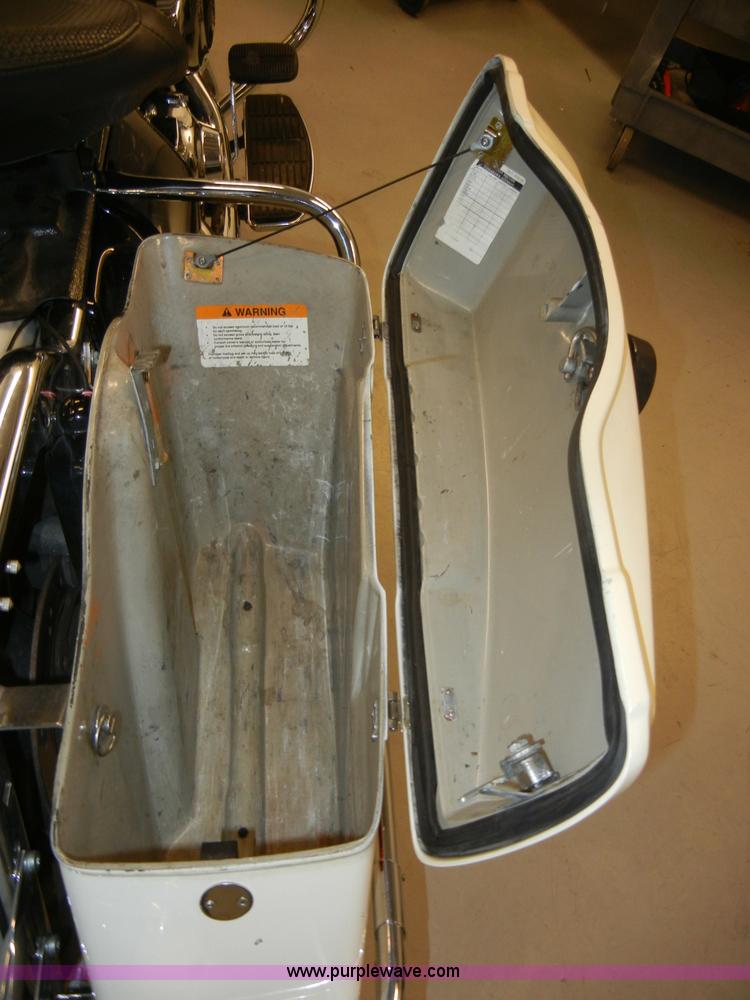 image for item S9389 2001 Harley-Davidson FLHPI Road King Police motorcycle