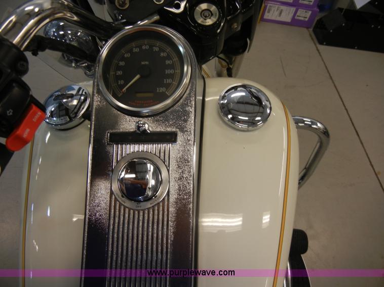 image for item S9390 2001 Harley-Davidson FLHPI Road King Police motorcycle