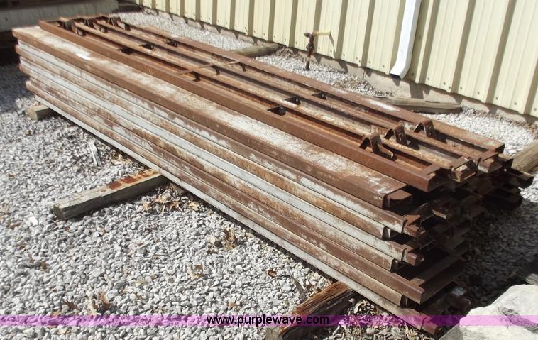 image for item B9173 Dee curb forms