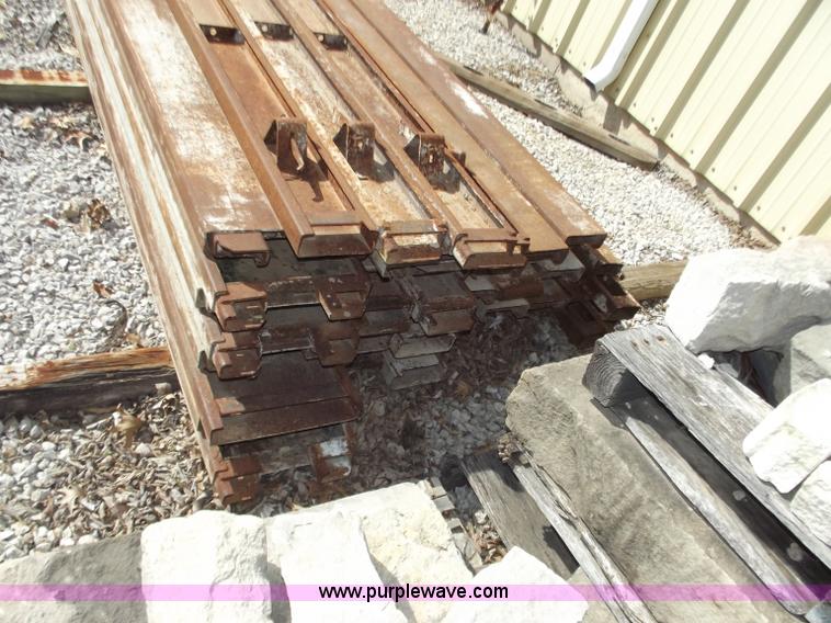 image for item B9173 Dee curb forms