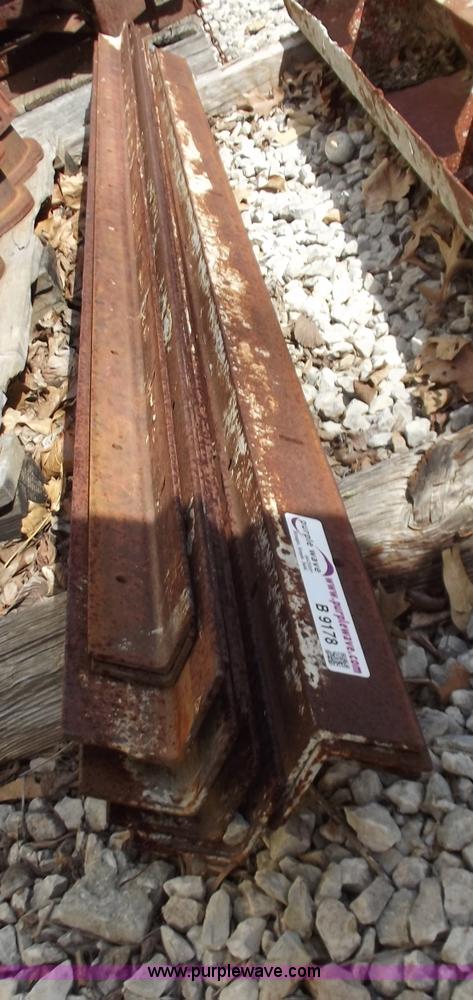 image for item B9178 (12) Mod-U-Form 6' outside corners