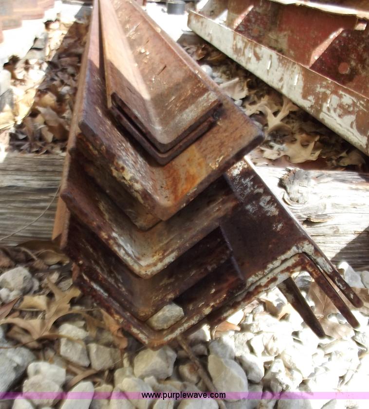 image for item B9178 (12) Mod-U-Form 6' outside corners