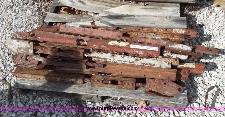 image for item B9179 (20) Mod-U-Form turnbuckles