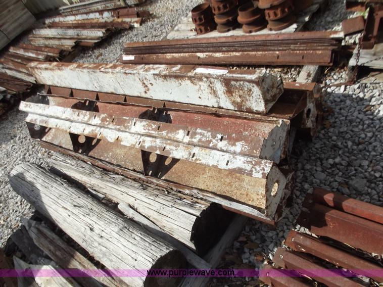 image for item B9180 (12) Mod-U-Form 6' inside corners