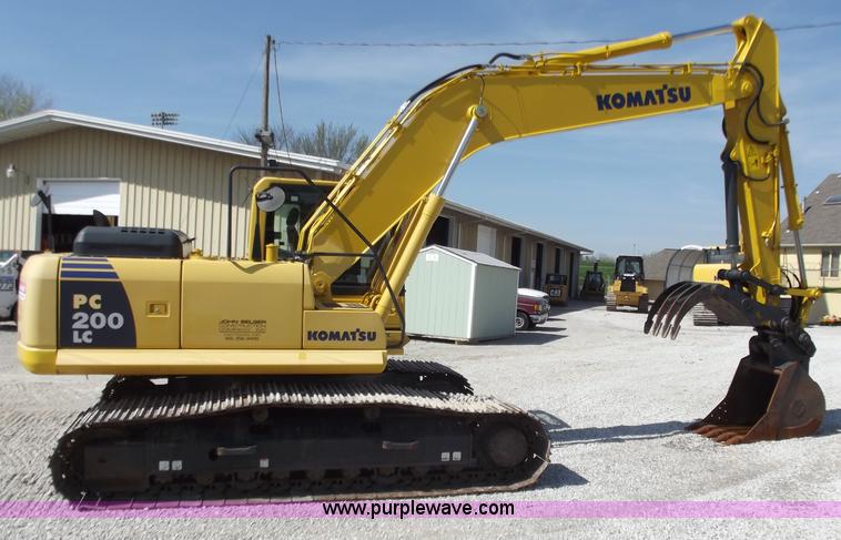 image for item D3760 2007 Komatsu PC200LC-8 excavator