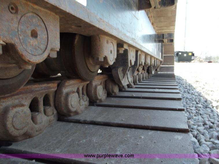 image for item D3760 2007 Komatsu PC200LC-8 excavator