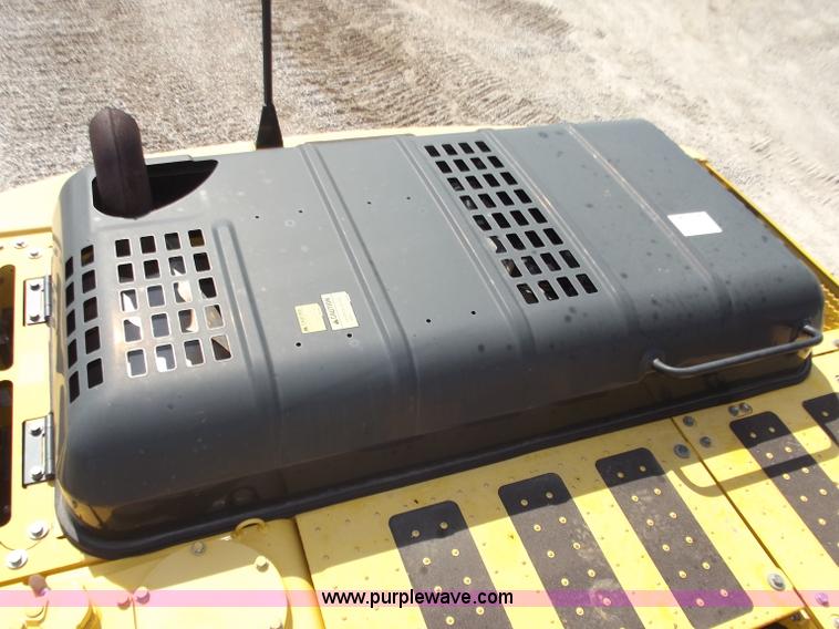 image for item D3760 2007 Komatsu PC200LC-8 excavator