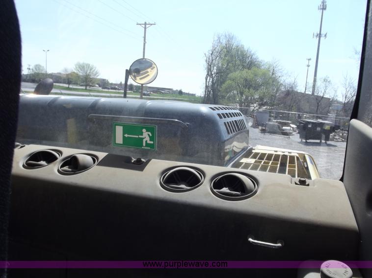 image for item D3760 2007 Komatsu PC200LC-8 excavator