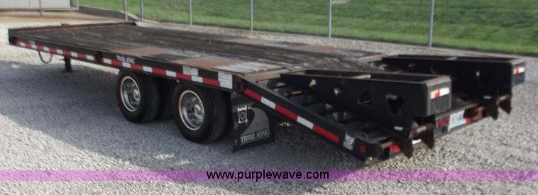 image for item D3777 1998 Trail King TK20-2400 tandem axle equipment trailer