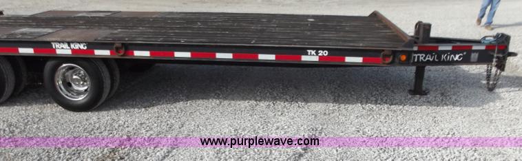 image for item D3777 1998 Trail King TK20-2400 tandem axle equipment trailer