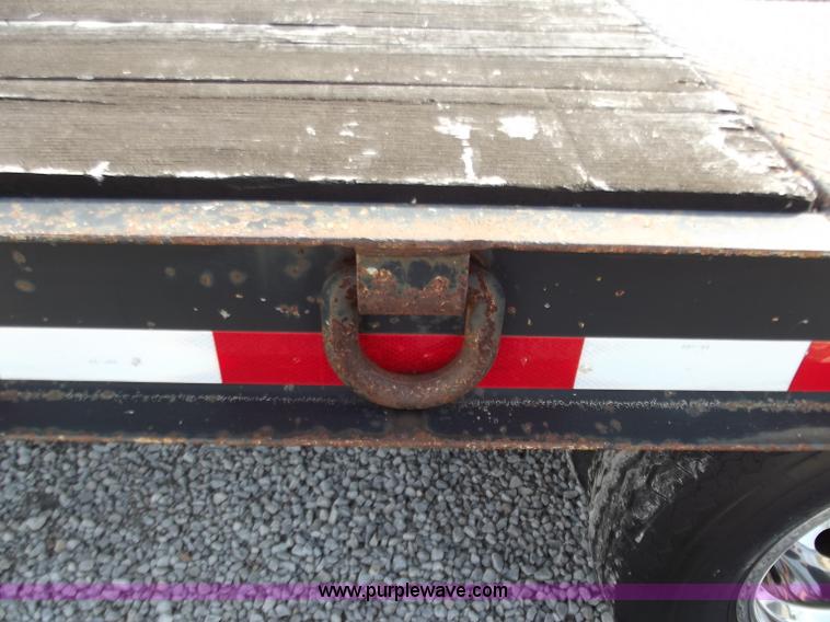 image for item D3777 1998 Trail King TK20-2400 tandem axle equipment trailer