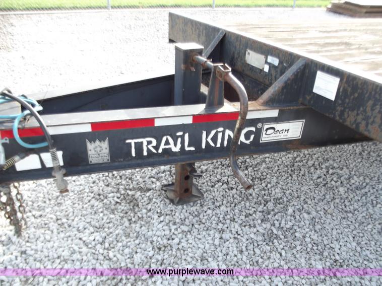 image for item D3777 1998 Trail King TK20-2400 tandem axle equipment trailer