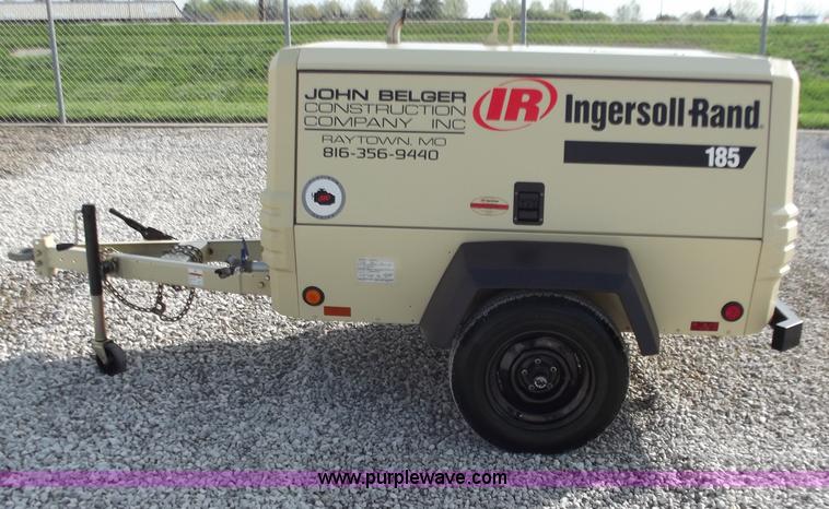 image for item D3778 Ingersoll Rand 185 Platinum Series towable compressor