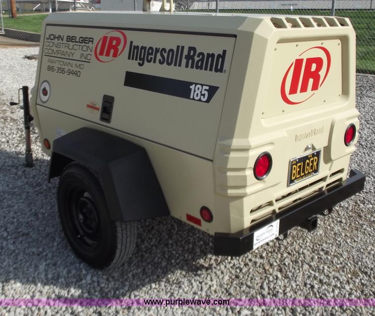 image for item D3778 Ingersoll Rand 185 Platinum Series towable compressor