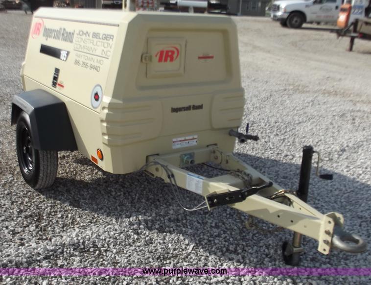 image for item D3778 Ingersoll Rand 185 Platinum Series towable compressor
