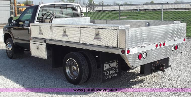 image for item D3780 1999 Ford F550 XLT Super Duty service truck