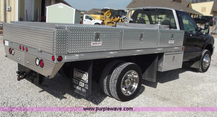 image for item D3780 1999 Ford F550 XLT Super Duty service truck