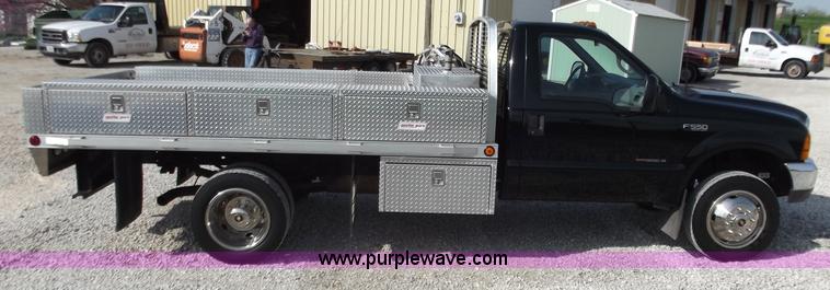 image for item D3780 1999 Ford F550 XLT Super Duty service truck