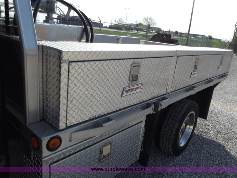 image for item D3780 1999 Ford F550 XLT Super Duty service truck