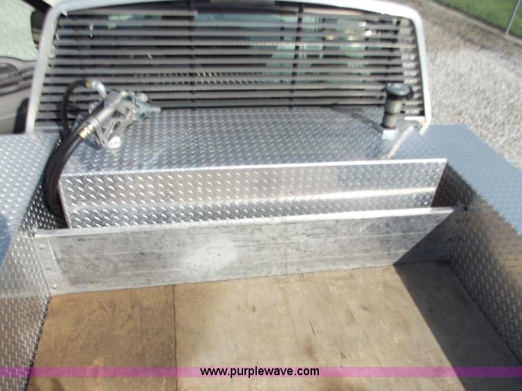 image for item D3780 1999 Ford F550 XLT Super Duty service truck