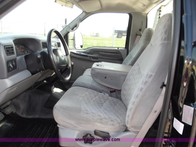 image for item D3780 1999 Ford F550 XLT Super Duty service truck