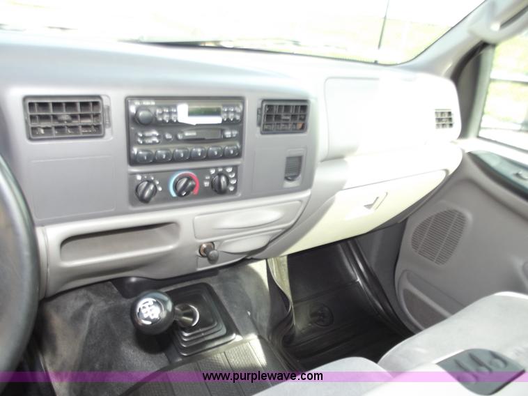 image for item D3780 1999 Ford F550 XLT Super Duty service truck