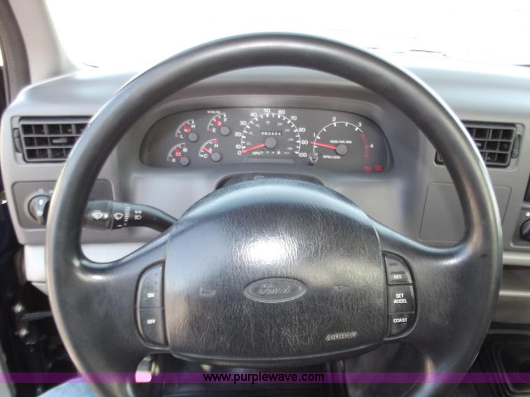 image for item D3780 1999 Ford F550 XLT Super Duty service truck