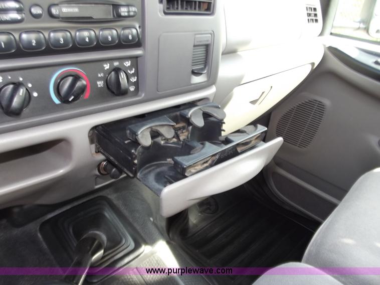 image for item D3780 1999 Ford F550 XLT Super Duty service truck