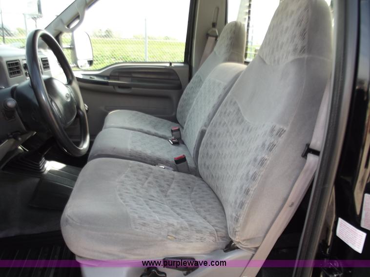 image for item D3780 1999 Ford F550 XLT Super Duty service truck