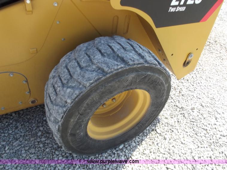 image for item D3781 Caterpillar 272C skid steer
