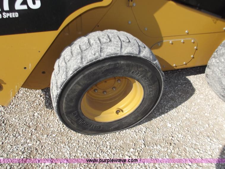 image for item D3781 Caterpillar 272C skid steer