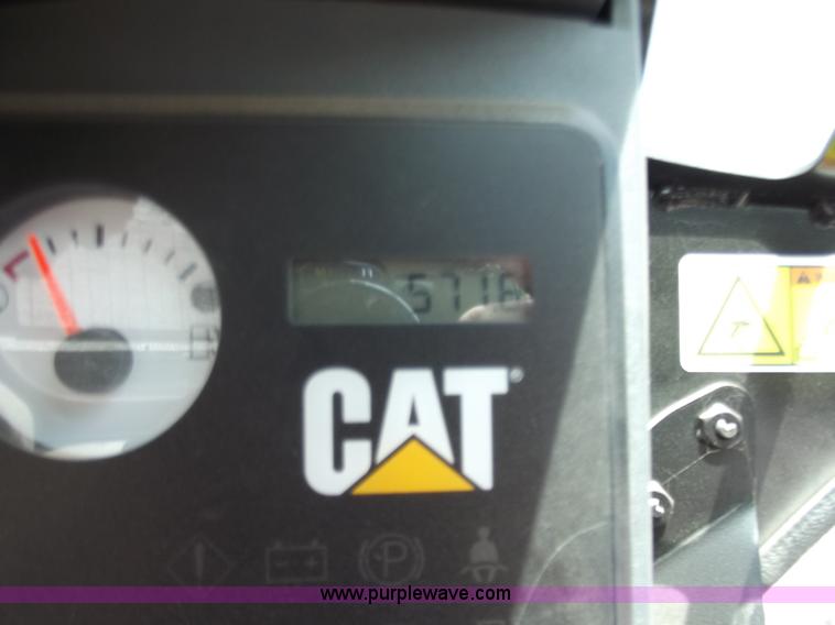 image for item D3781 Caterpillar 272C skid steer