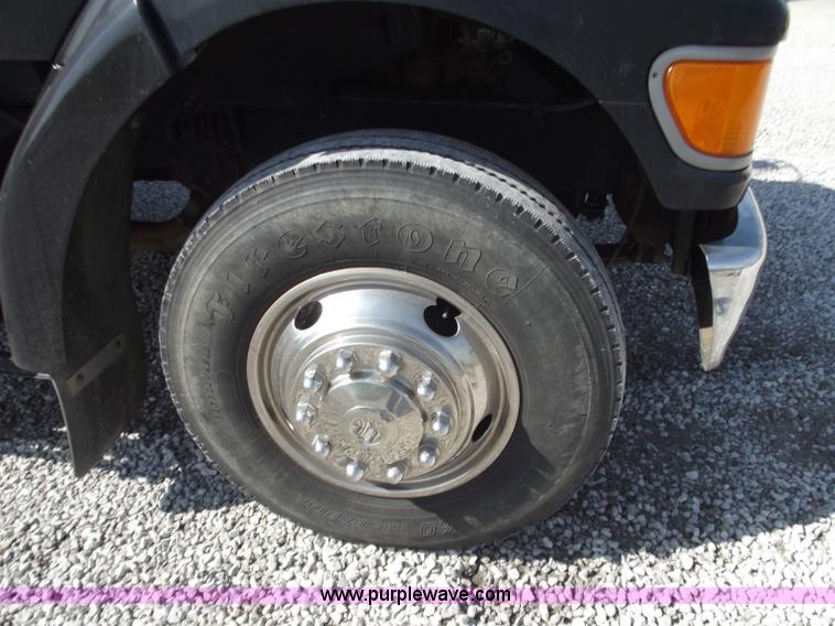 image for item D3782 1998 Ford Louisville L8501 dump truck