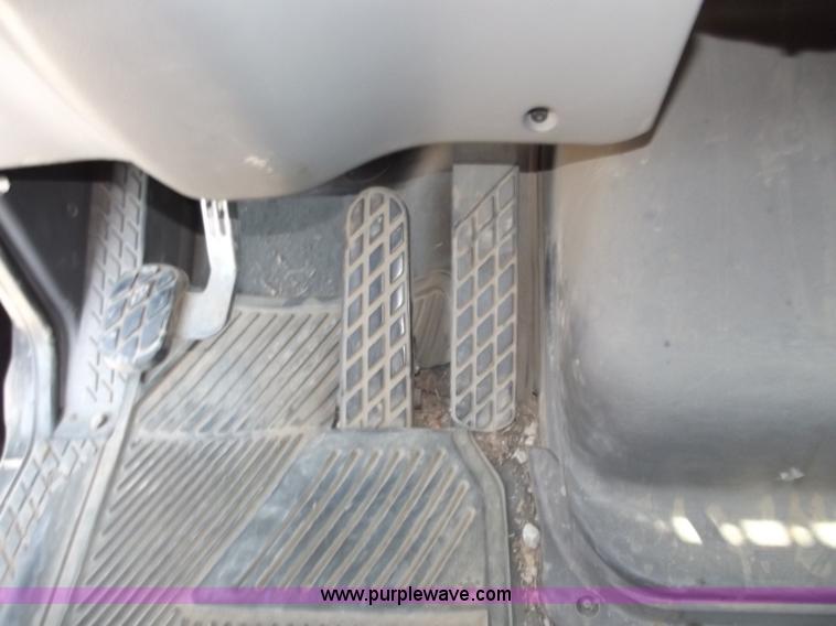 image for item D3782 1998 Ford Louisville L8501 dump truck