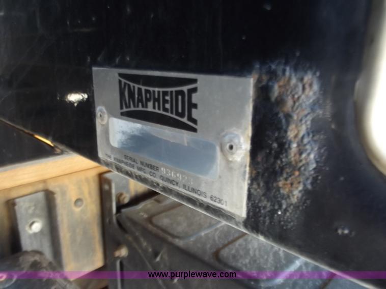 image for item D3782 1998 Ford Louisville L8501 dump truck