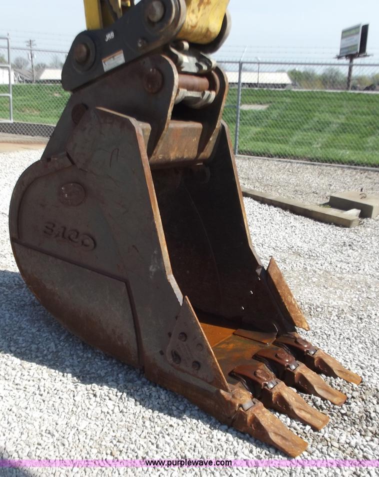 image for item D3783 2004 Komatsu PC400LC-7L excavator