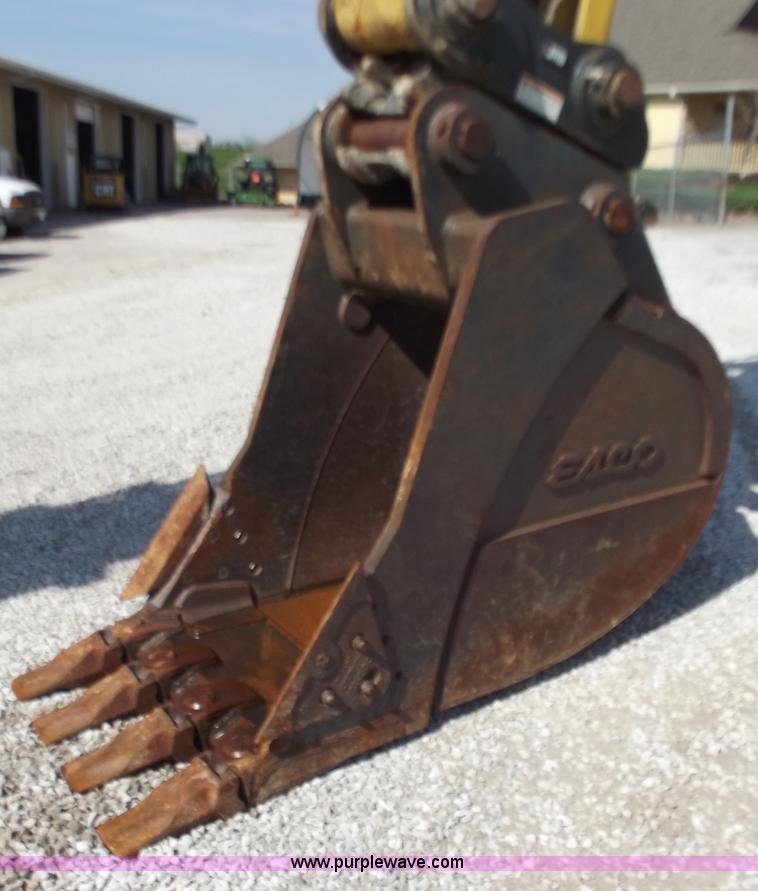 image for item D3783 2004 Komatsu PC400LC-7L excavator