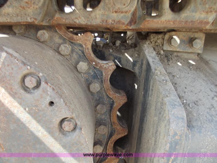 image for item D3783 2004 Komatsu PC400LC-7L excavator