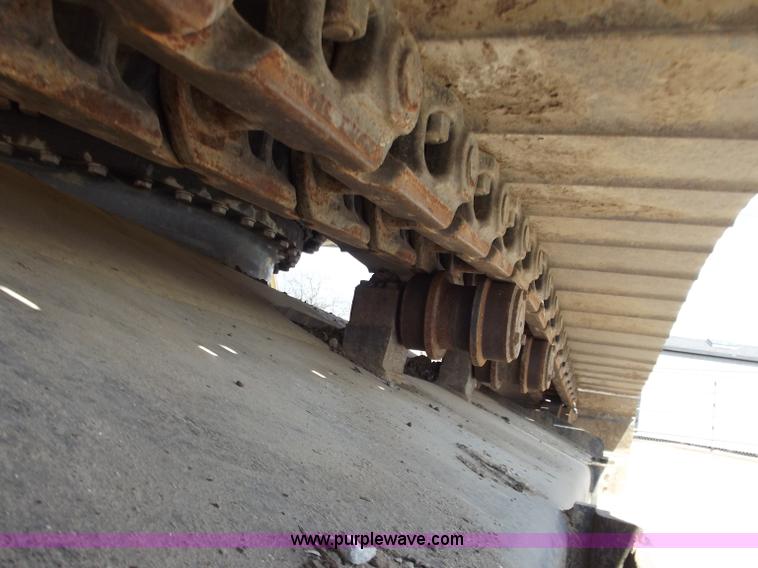 image for item D3783 2004 Komatsu PC400LC-7L excavator