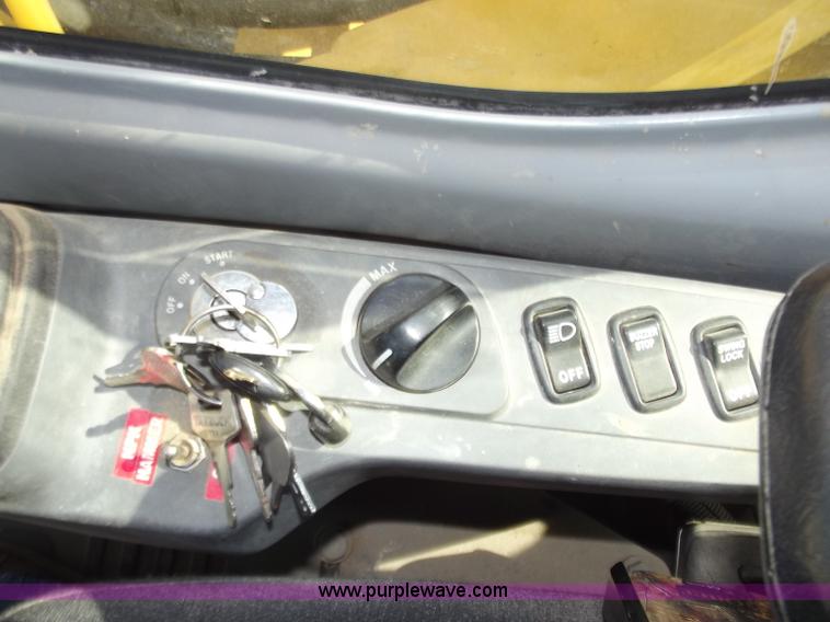 image for item D3783 2004 Komatsu PC400LC-7L excavator