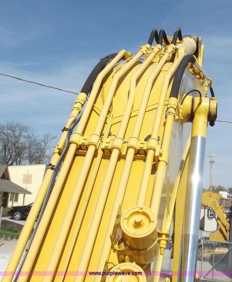 image for item D3783 2004 Komatsu PC400LC-7L excavator