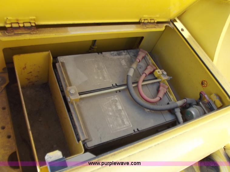 image for item D3783 2004 Komatsu PC400LC-7L excavator