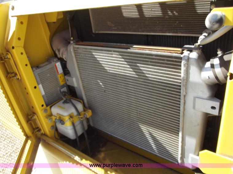 image for item D3783 2004 Komatsu PC400LC-7L excavator