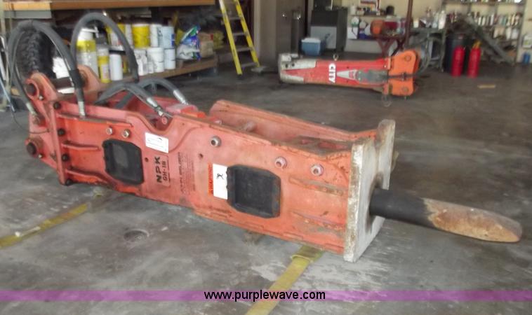 image for item D3784 2006 NPK GH-18 hydraulic hammer