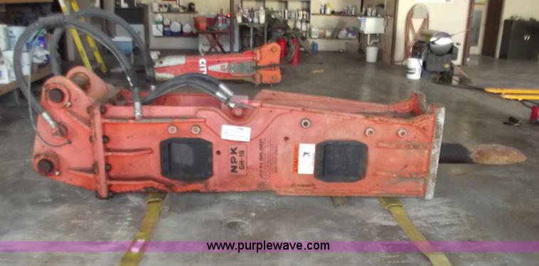 image for item D3784 2006 NPK GH-18 hydraulic hammer