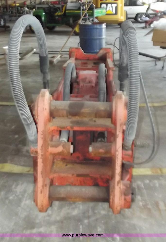 image for item D3784 2006 NPK GH-18 hydraulic hammer