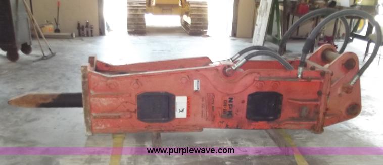 image for item D3784 2006 NPK GH-18 hydraulic hammer